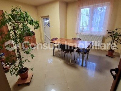 Casa de inchiriat | Centru
