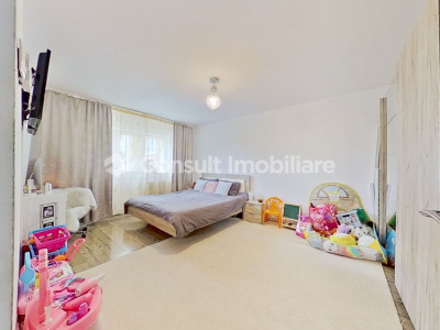 Apartament cu 4 camere | Cartierul Zorilor | etaj intermediar