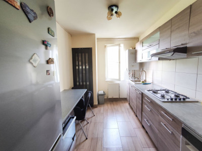 Apartament cu 3 camere decomandate | Gheorgheni | Zona Scarisoara