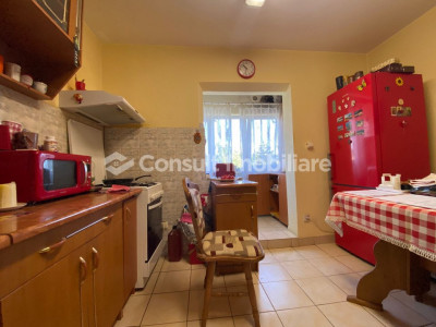 Apartament cu 2 camere decomandate | Etaj inermediar | Zorilor
