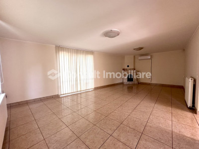 SPATIU COMERCIAL | PIATA CIPARIU | CENTRU