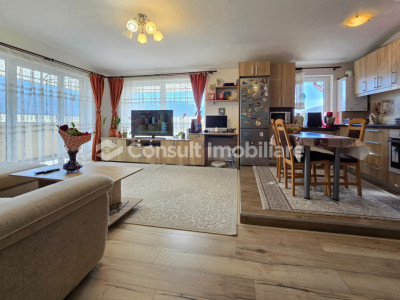 Apartament 3 camere spatios | Zona VIVO | Scara interioara