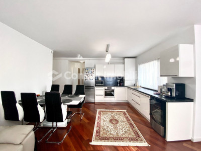 Apartament de 2 camere 69 mp, cu garaj, zona Borhanci, la cheie!