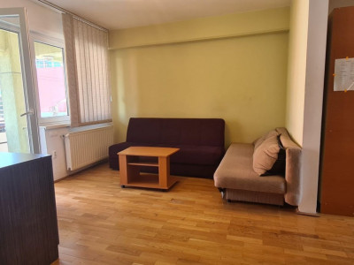Apartament cu 4 camere I Zona Centrala I Strada Cuza Voda