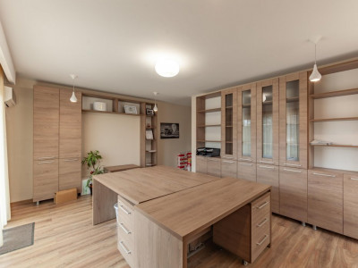 Apartament cu 2 camere decomandate | La cheie | Buna ziua